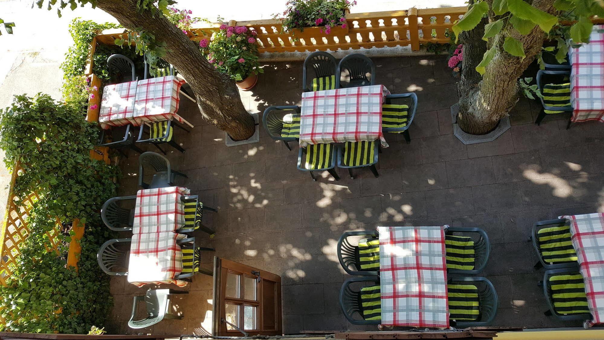 Hotel Gasthof Zum Schwan Steinsfeld Eksteriør bilde