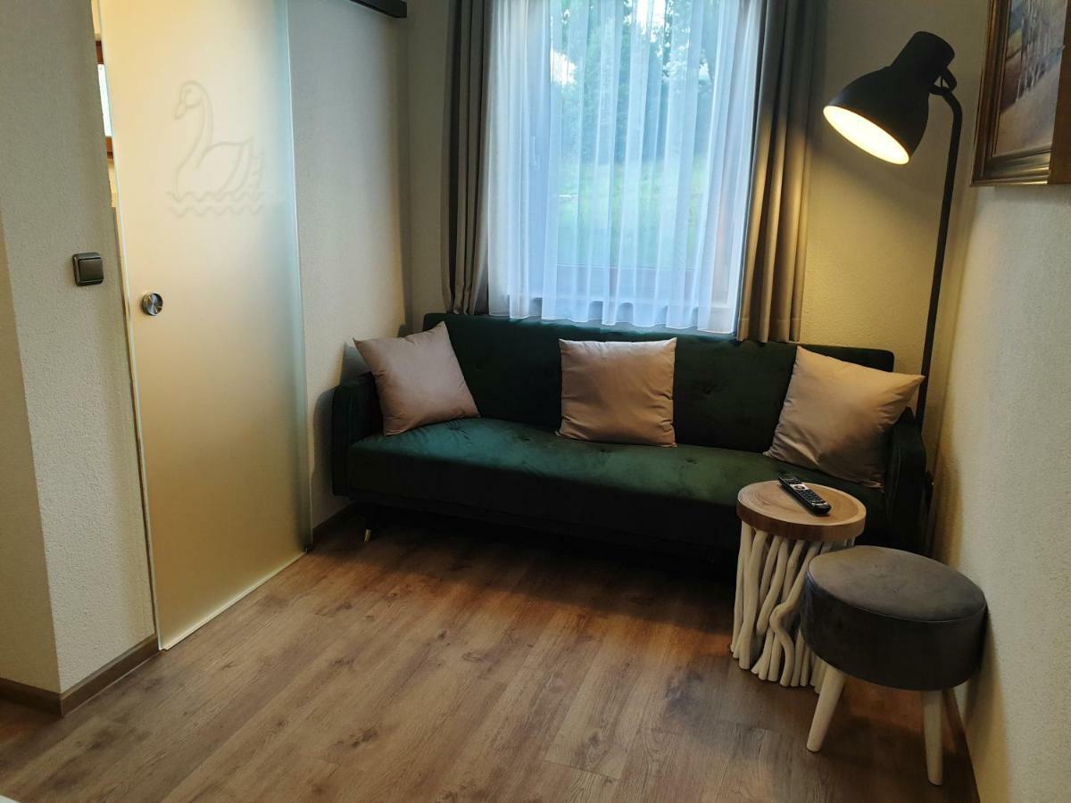 Hotel Gasthof Zum Schwan Steinsfeld Eksteriør bilde