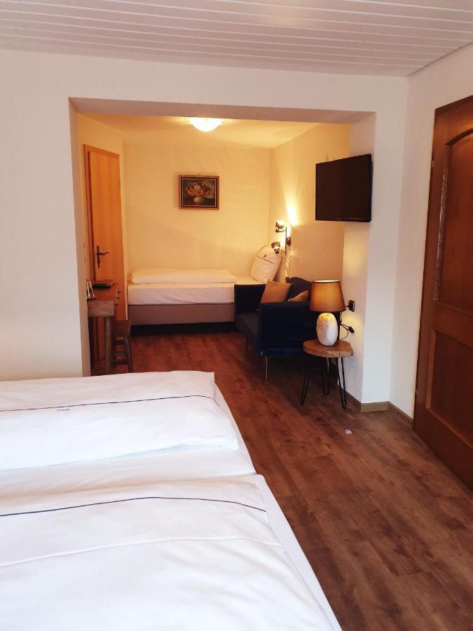 Hotel Gasthof Zum Schwan Steinsfeld Eksteriør bilde