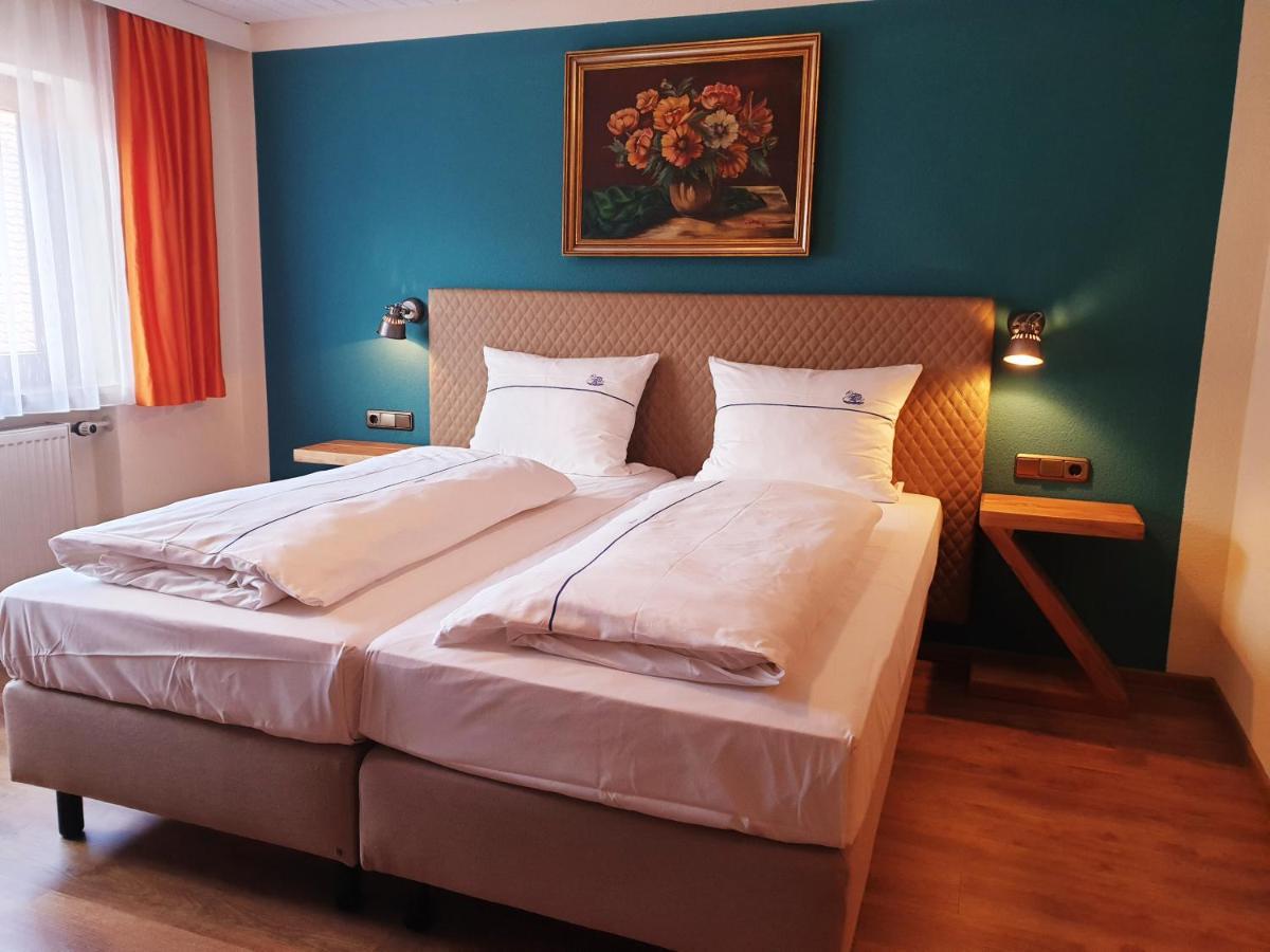 Hotel Gasthof Zum Schwan Steinsfeld Eksteriør bilde
