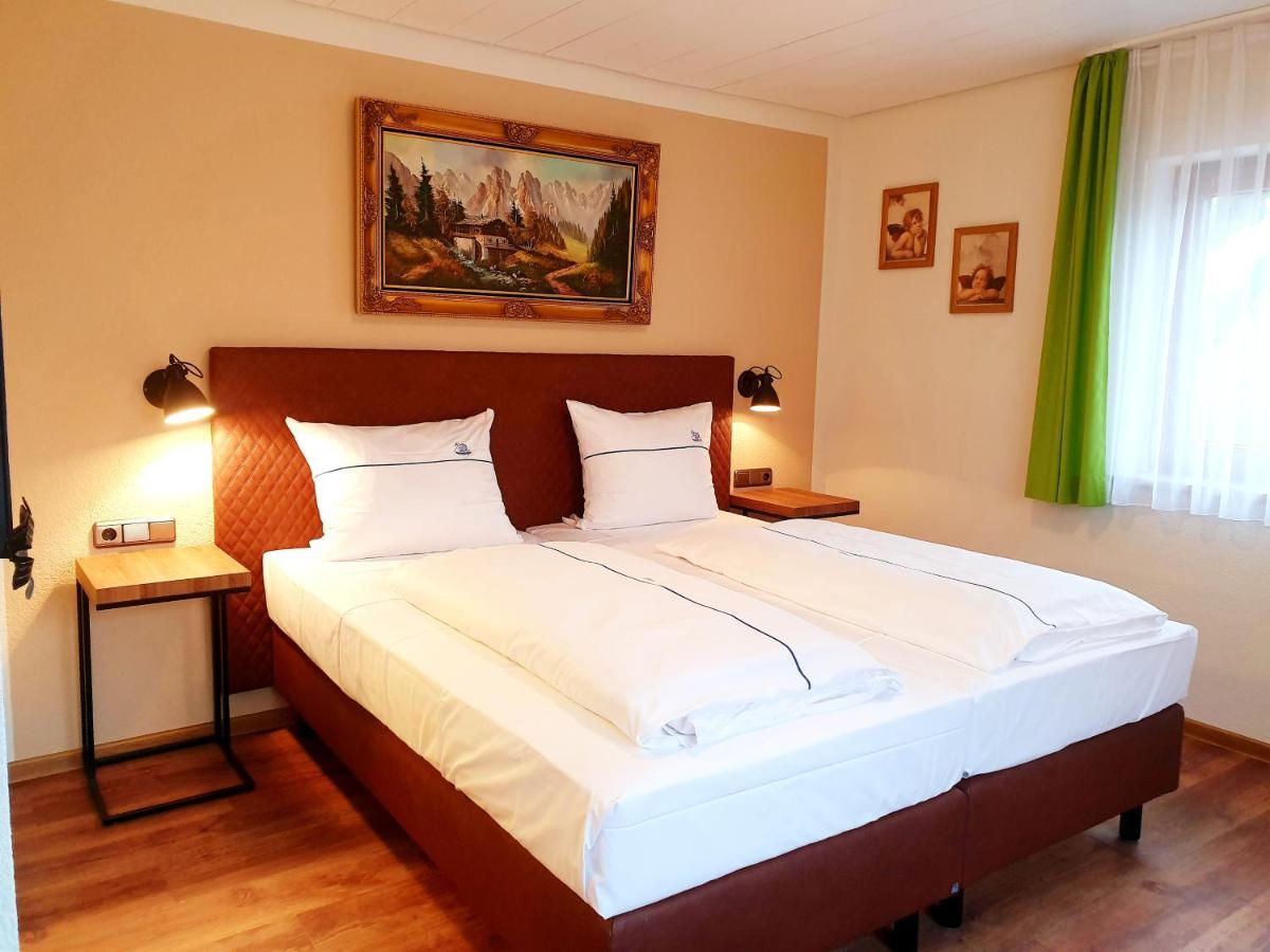 Hotel Gasthof Zum Schwan Steinsfeld Eksteriør bilde