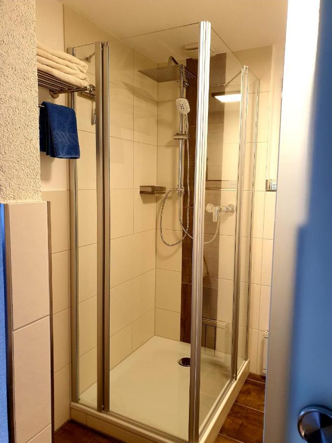 Hotel Gasthof Zum Schwan Steinsfeld Eksteriør bilde