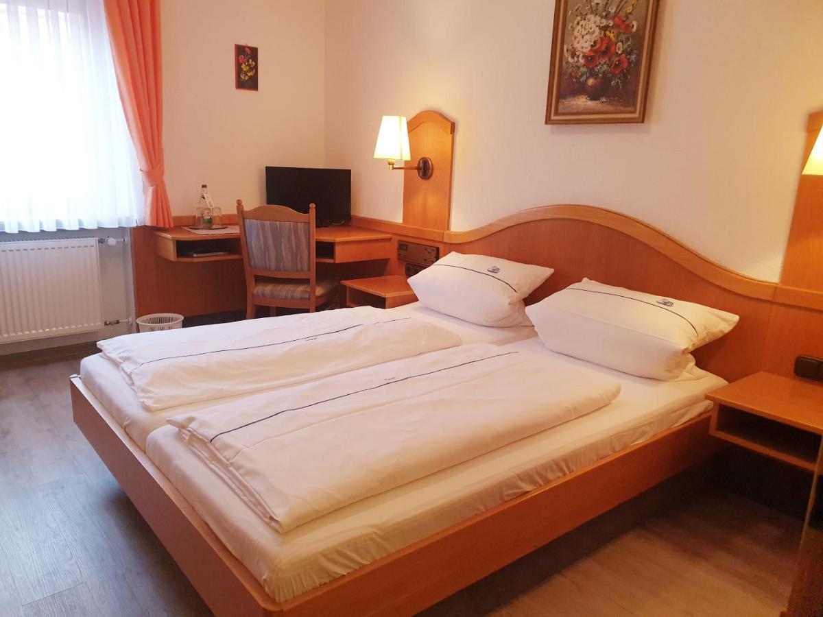 Hotel Gasthof Zum Schwan Steinsfeld Eksteriør bilde
