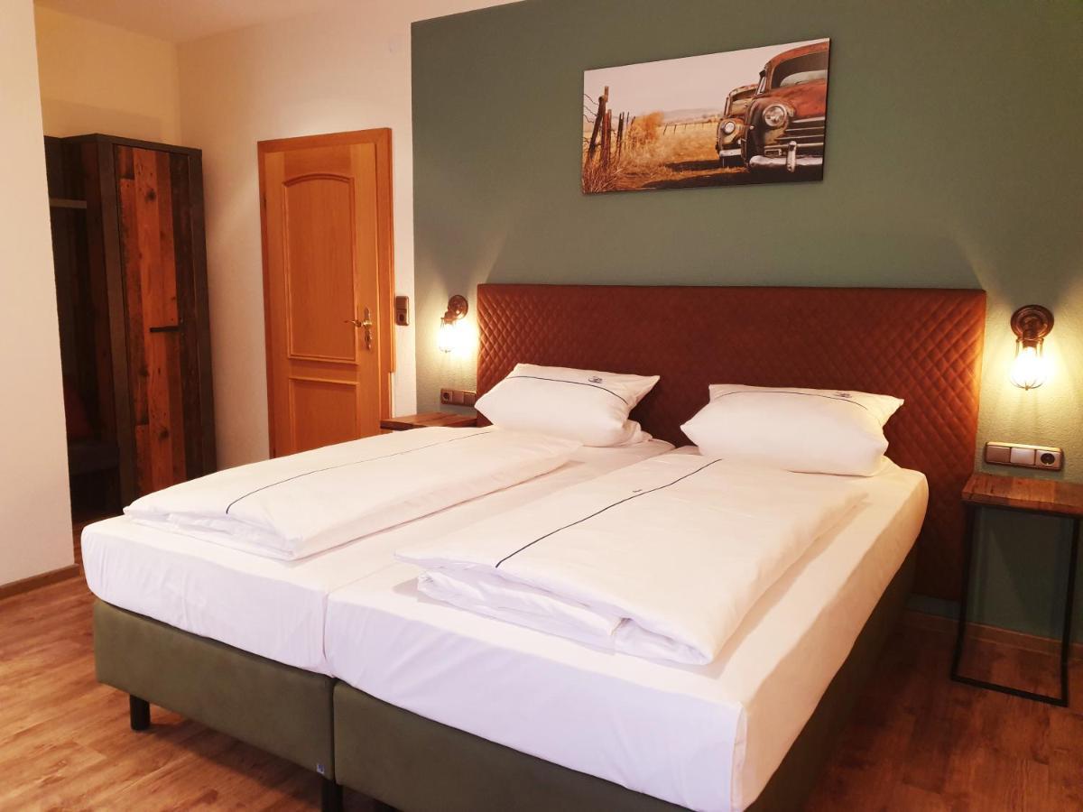Hotel Gasthof Zum Schwan Steinsfeld Eksteriør bilde